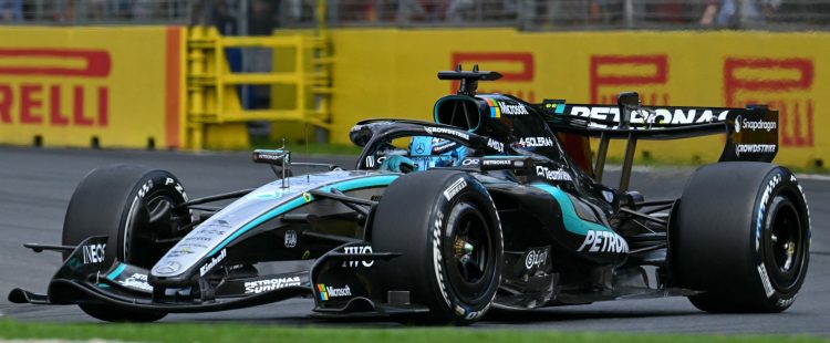 Russell se lleva la primera del año