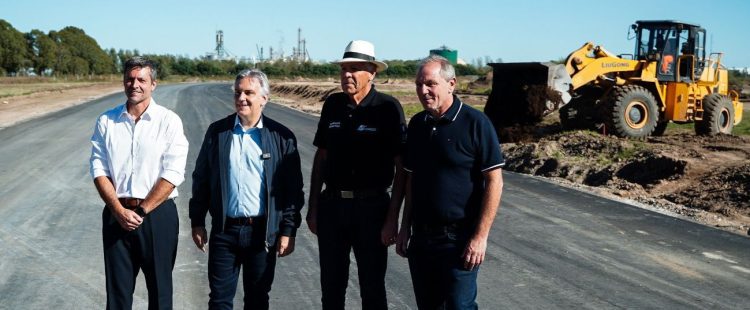 Llaryora visitó las obras en el Autódromo de Río Cuarto
